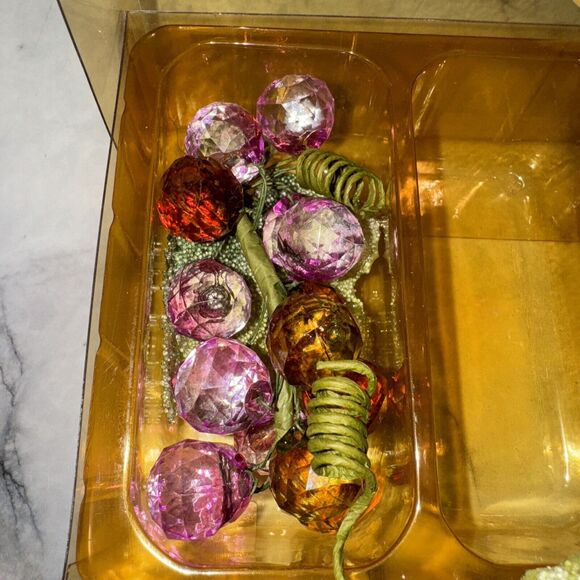 4 NEW Vintage Faceted Acrylic Grapes Cluster Red Purple Pink Ombré Sugared Leaf - Picture 7 of 11